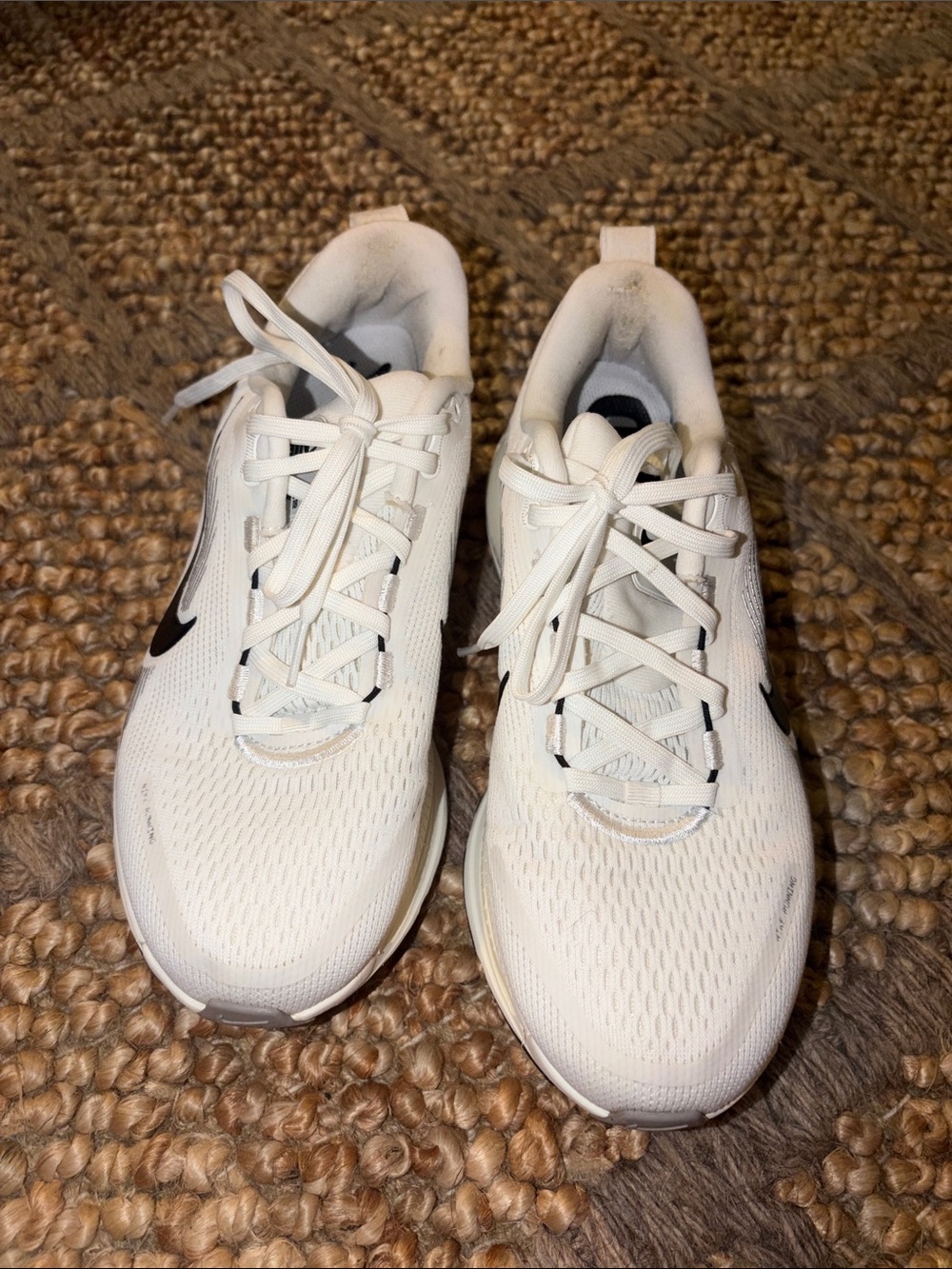 Nike Vomero 18 women’s 9 - Picture 2 of 8